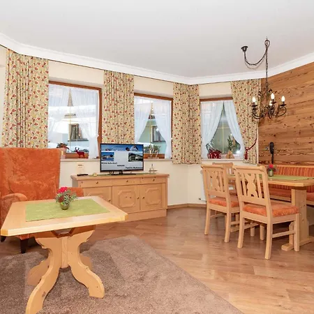 Bachmann Apartment